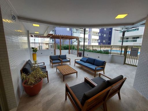 Pracinha fora da Piscina