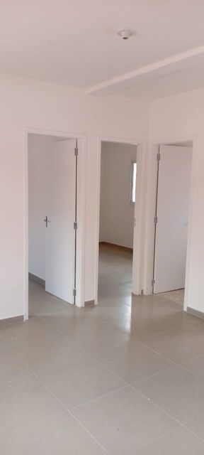 Sala espaçosa integrado com a cozinha