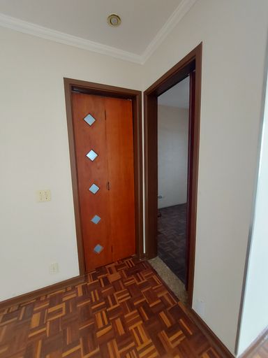 Porta camarão no corredor