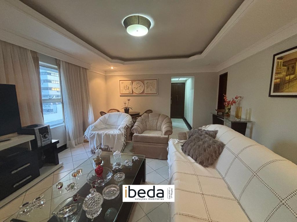 Apartamento, 3 quartos, 187 m² - Foto 1