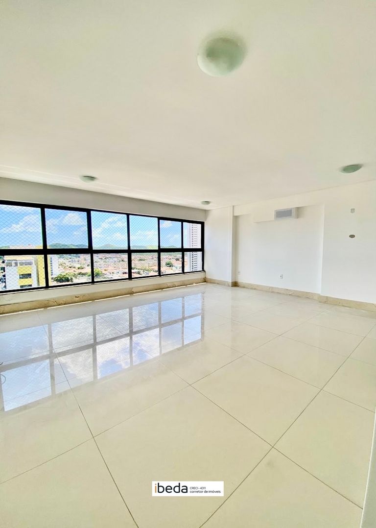 Apartamento à venda com 3 quartos, 120m² - Foto 1