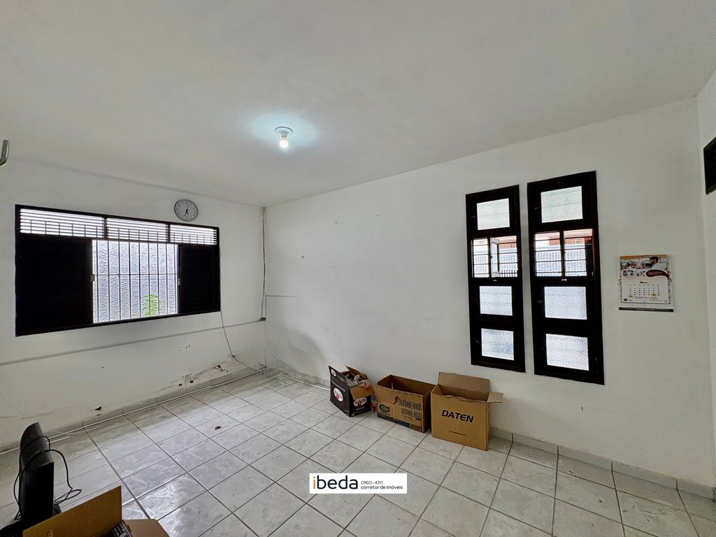 Casa à venda com 4 quartos, 360m² - Foto 8
