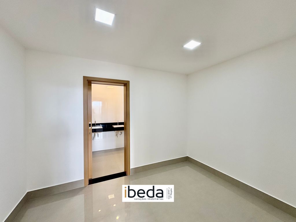 Casa de Condomínio à venda com 4 quartos, 450m² - Foto 25