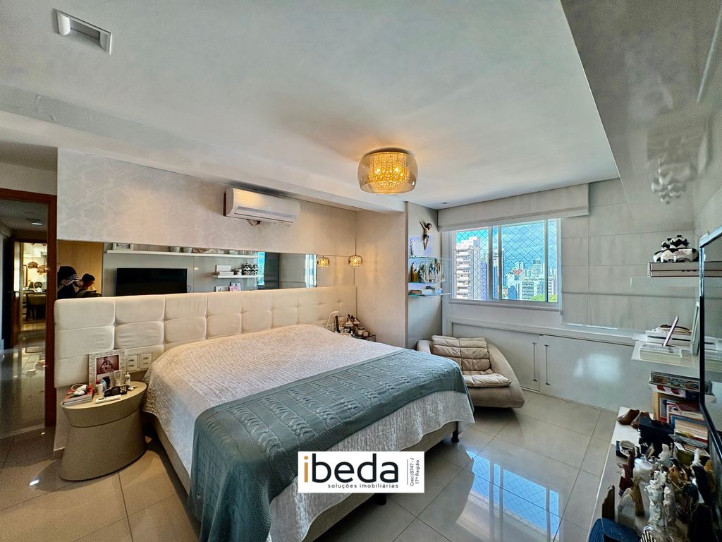 Apartamento à venda com 3 quartos, 206m² - Foto 25