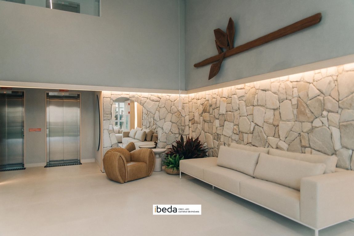 Apartamento à venda com 3 quartos, 142m² - Foto 2