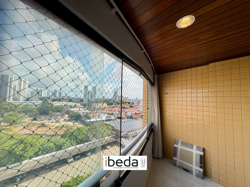 Apartamento à venda com 3 quartos, 90m² - Foto 4