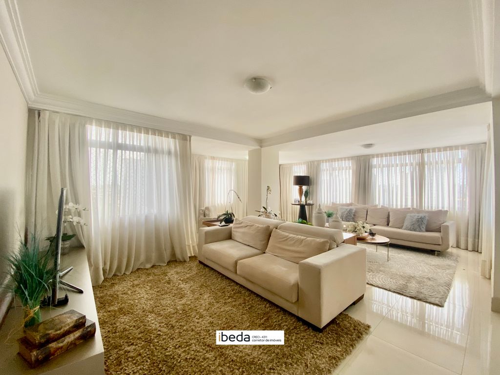 Apartamento à venda com 4 quartos, 263m² - Foto 2