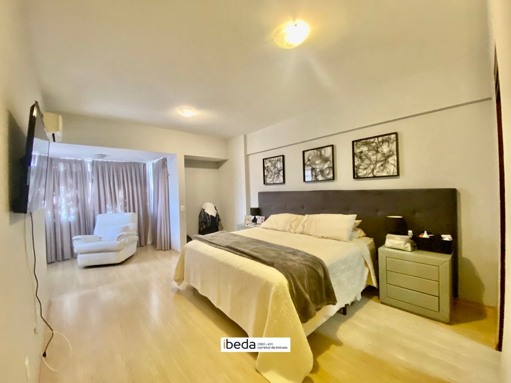 Apartamento à venda com 4 quartos, 263m² - Foto 24
