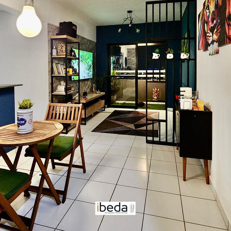 Apartamento à venda com 3 quartos, 75m² - Foto 1