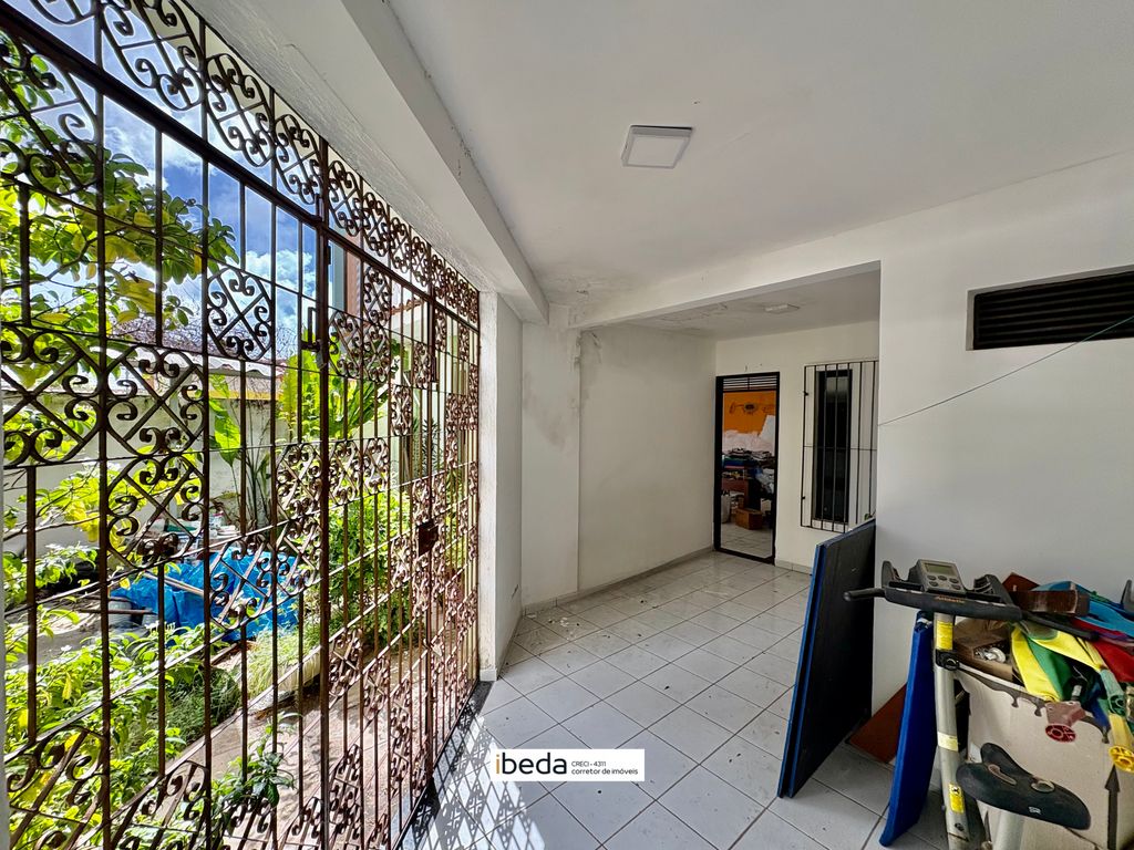Casa à venda com 4 quartos, 360m² - Foto 3
