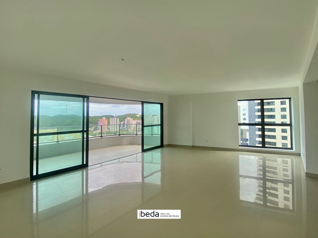 Apartamento à venda com 4 quartos, 186m² - Foto 2