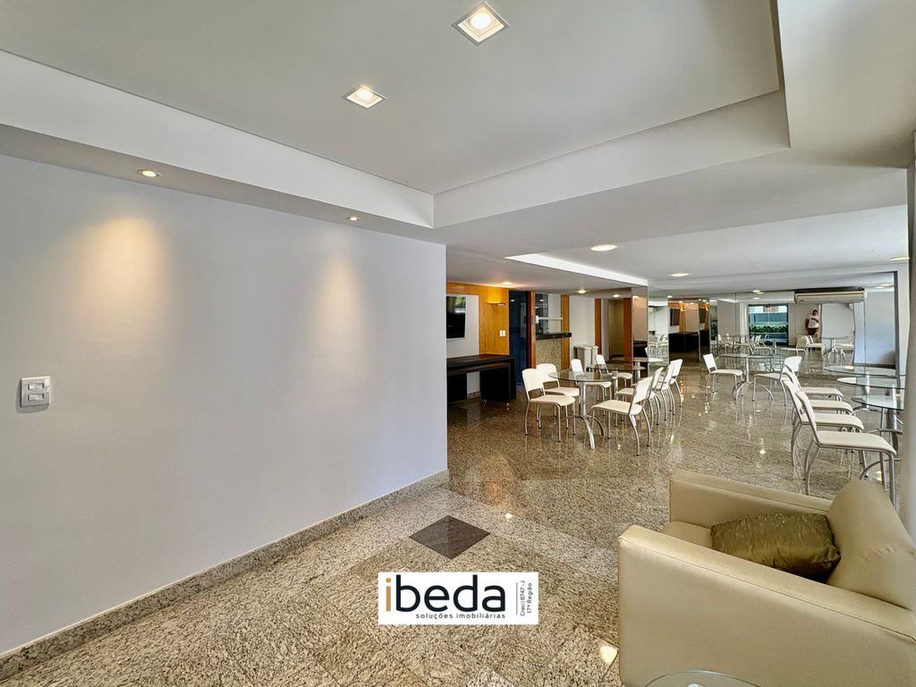 Apartamento à venda com 3 quartos, 240m² - Foto 14