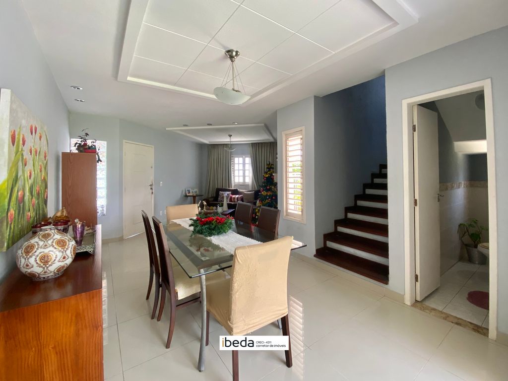 Casa de Condomínio à venda com 4 quartos, 392m² - Foto 1