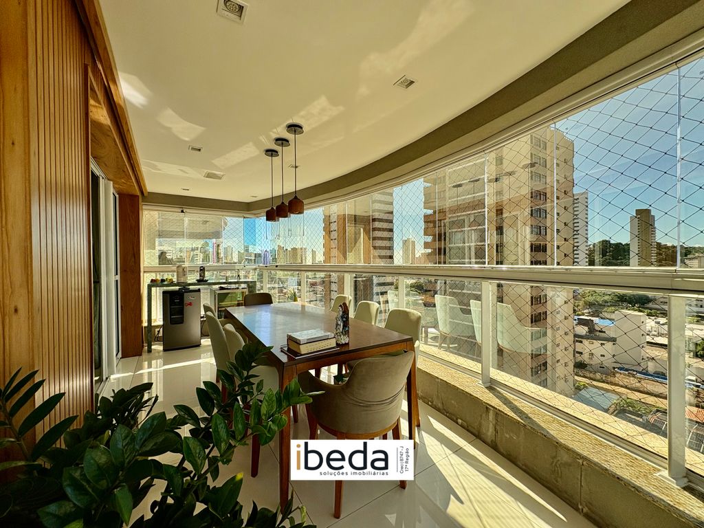 Apartamento à venda com 3 quartos, 206m² - Foto 11
