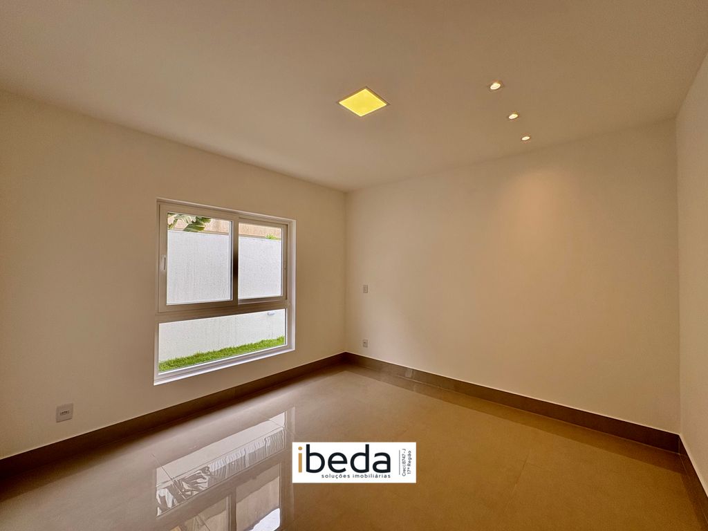 Casa de Condomínio à venda com 4 quartos, 450m² - Foto 16
