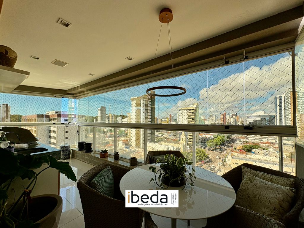 Apartamento à venda com 3 quartos, 206m² - Foto 8