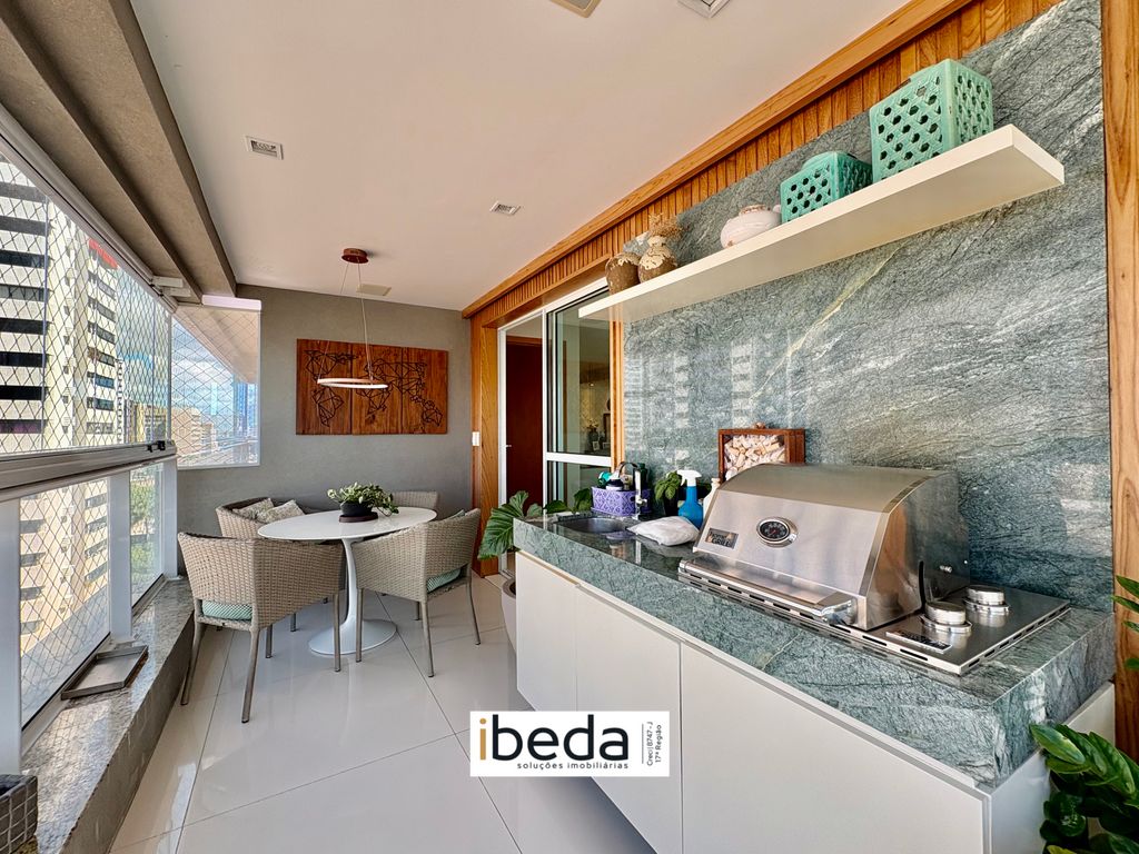 Apartamento à venda com 3 quartos, 206m² - Foto 10