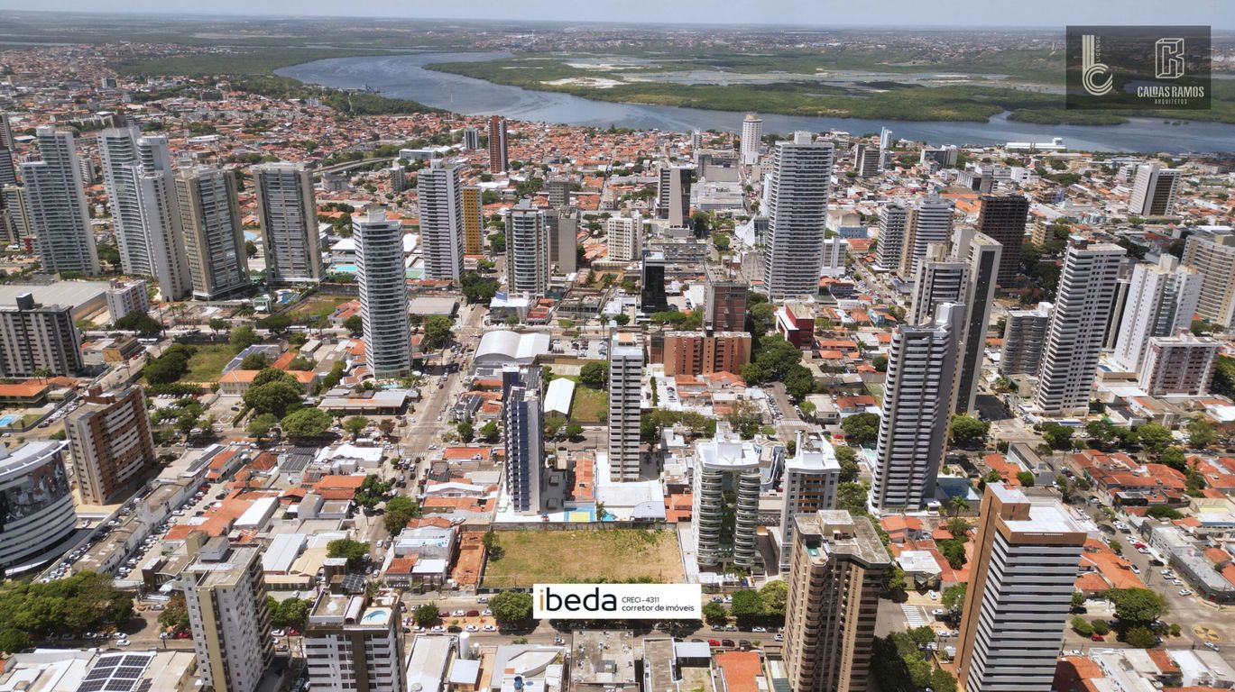 Apartamento à venda com 4 quartos, 206m² - Foto 3
