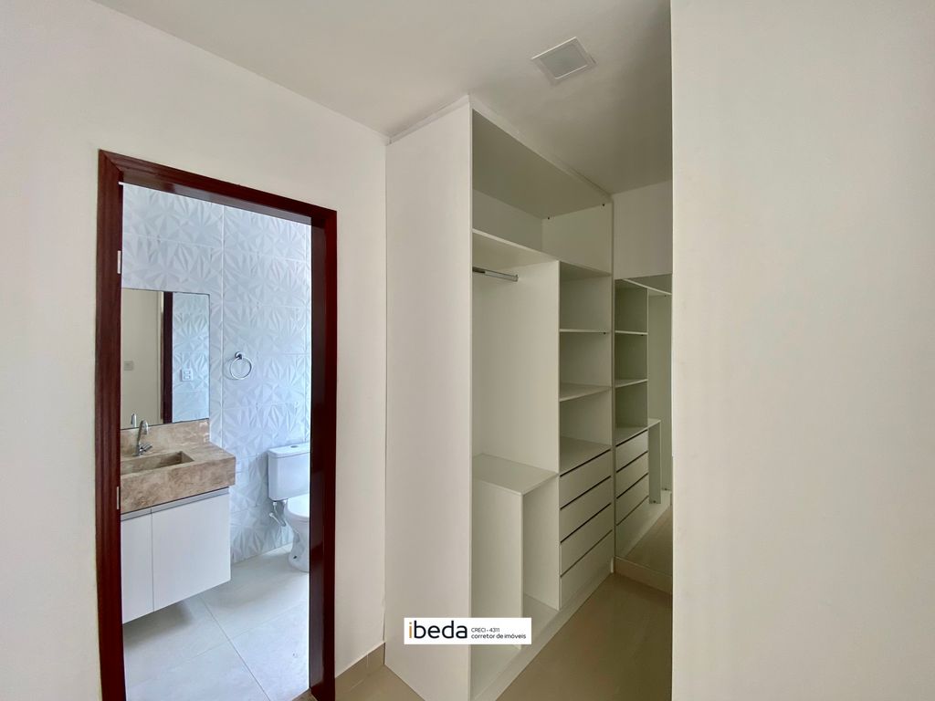 Casa de Condomínio à venda com 3 quartos, 300m² - Foto 16