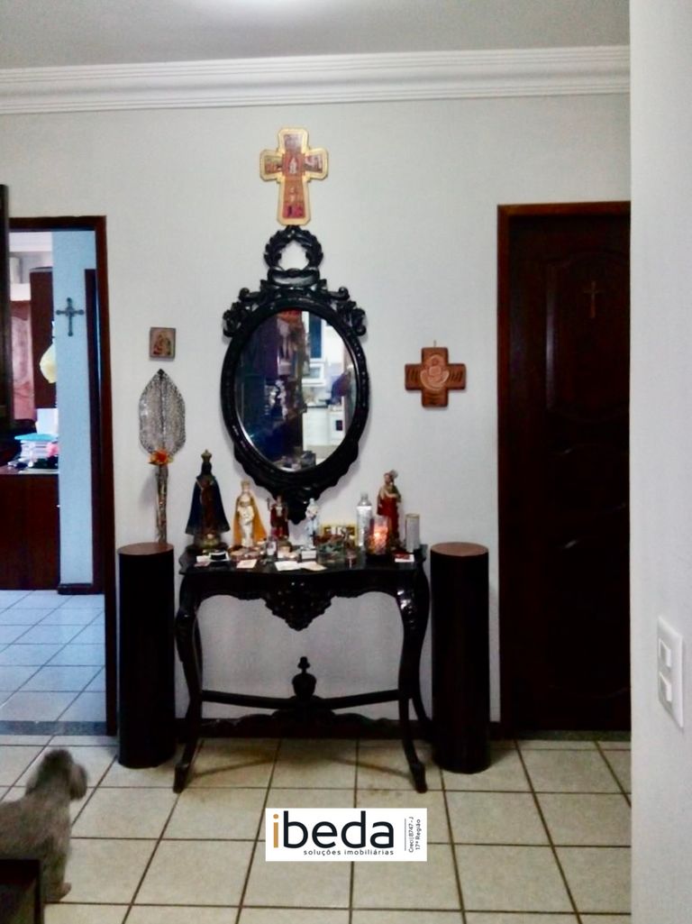 Casa à venda com 4 quartos, 1000m² - Foto 8