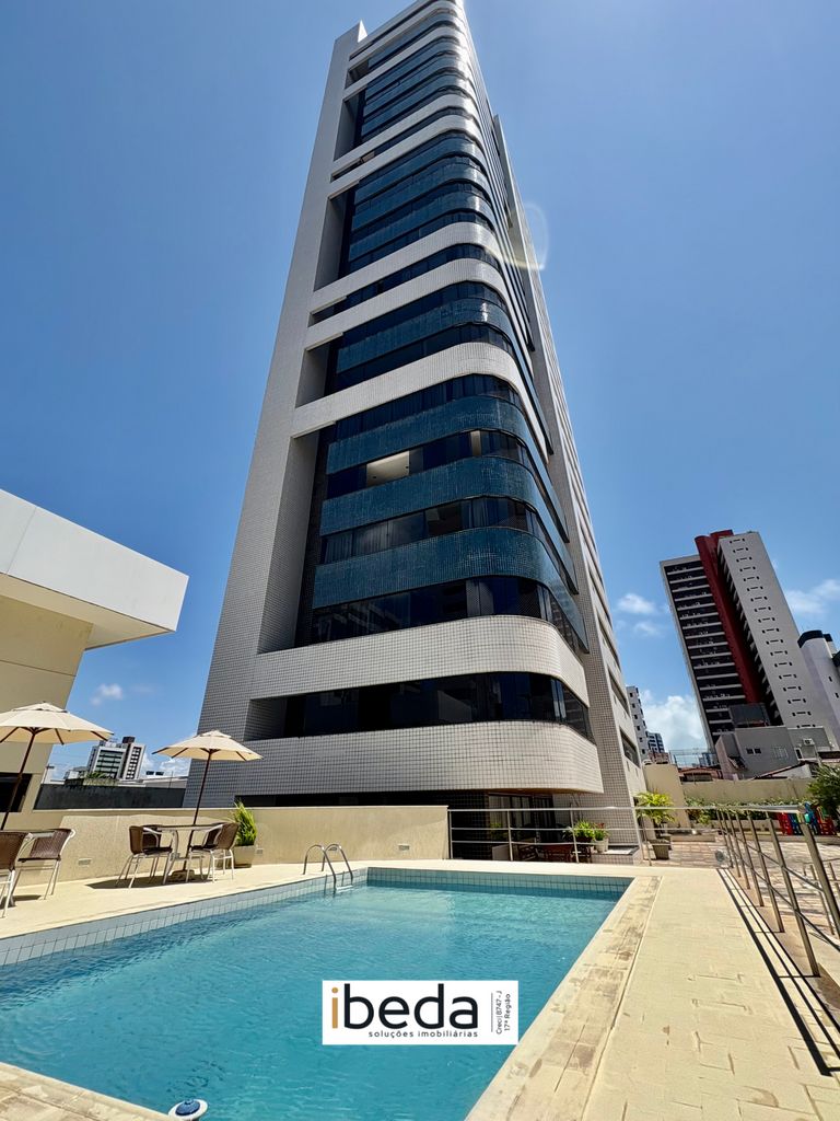 Apartamento à venda com 3 quartos, 240m² - Foto 1