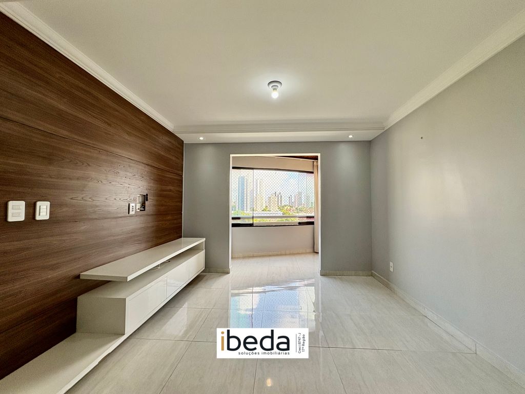Apartamento à venda com 3 quartos, 90m² - Foto 2