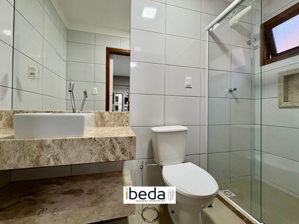 Casa de Condomínio à venda com 4 quartos, 200m² - Foto 17