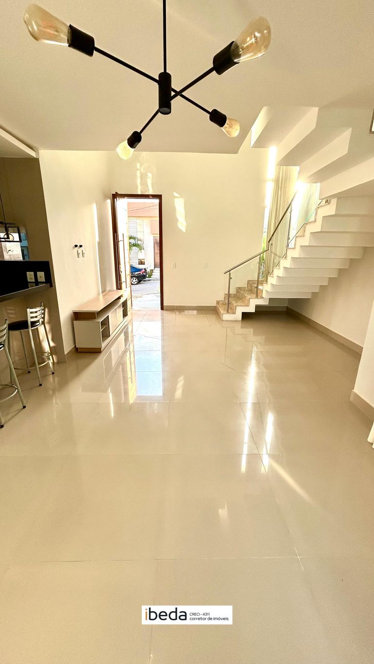 Casa de Condomínio à venda com 3 quartos, 260m² - Foto 3