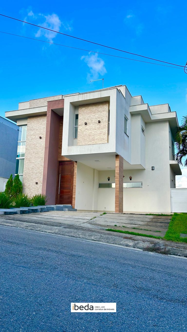 Casa de Condomínio à venda com 3 quartos, 260m² - Foto 1