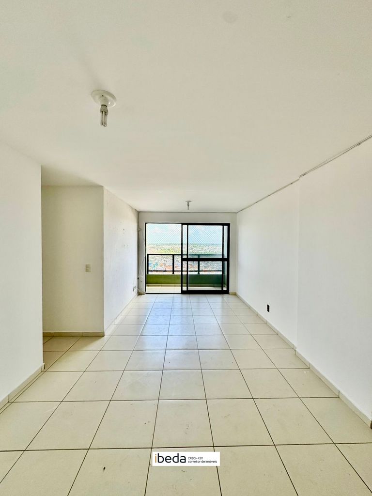 Apartamento à venda com 3 quartos, 89m² - Foto 2