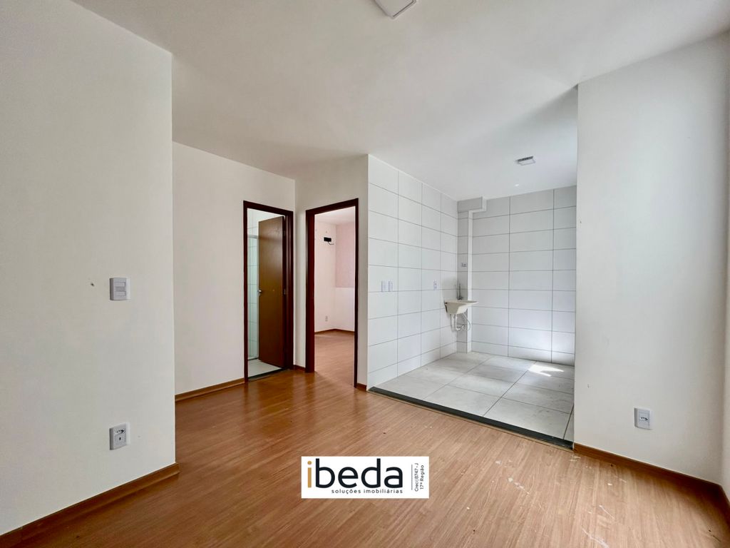 Apartamento à venda com 2 quartos, 44m² - Foto 2