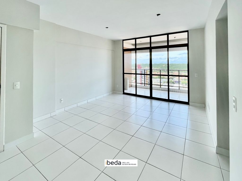 Apartamento à venda com 4 quartos, 110m² - Foto 1