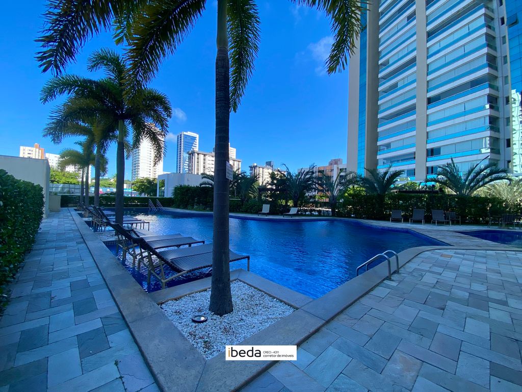Apartamento à venda com 4 quartos, 208m² - Foto 2