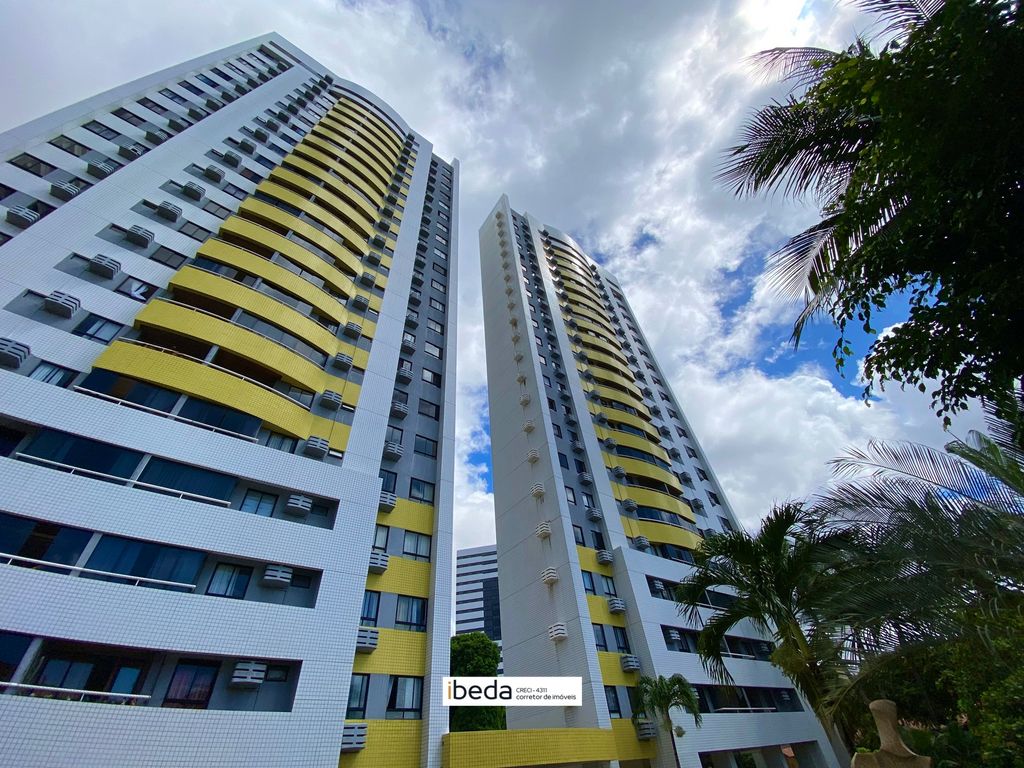 Apartamento à venda com 3 quartos, 96m² - Foto 2