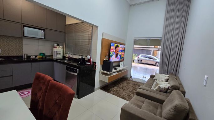 SALA PÉ DIREITO ALTO