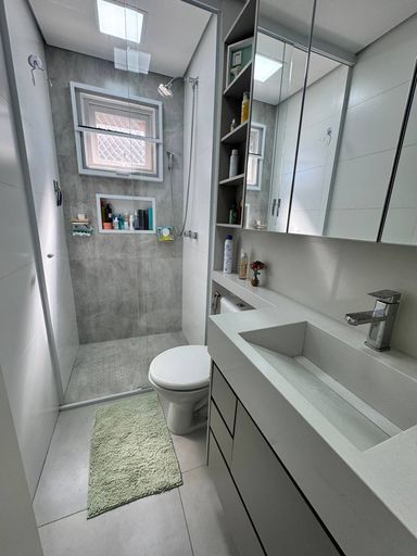 piso inferior: banheiro da suite