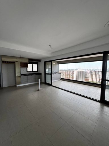 Eleve: sala, varanda e cozinha