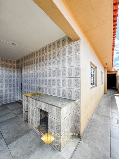 Vista da Lavanderia e Corredor de Acesso para a Garagem!