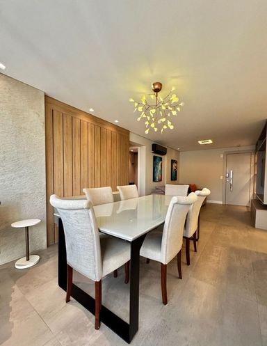 Sala de Jantar " Tons Claros com mesa de 6 lugares"