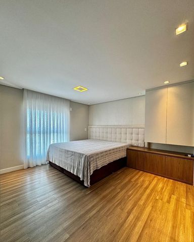 "Quarto casal"