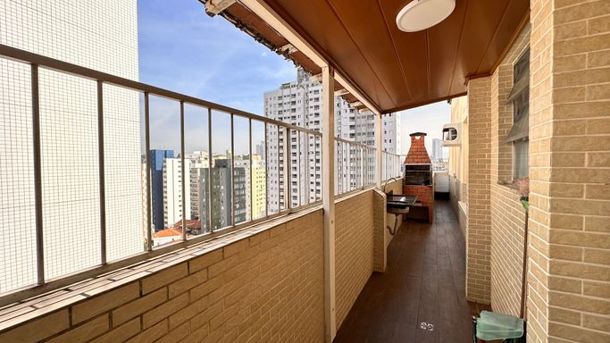 ESPAÇO GOURMET COM CHURRASQUEIRA