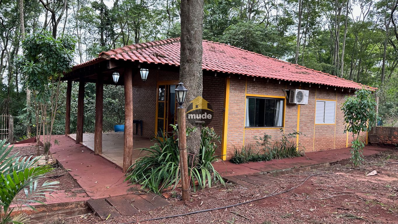 Refúgio dos Sonhos: Rancho de Pesca às Margens do Rio Dourados — Zona Rural