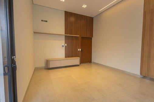 Sala de Estar/TV ampla