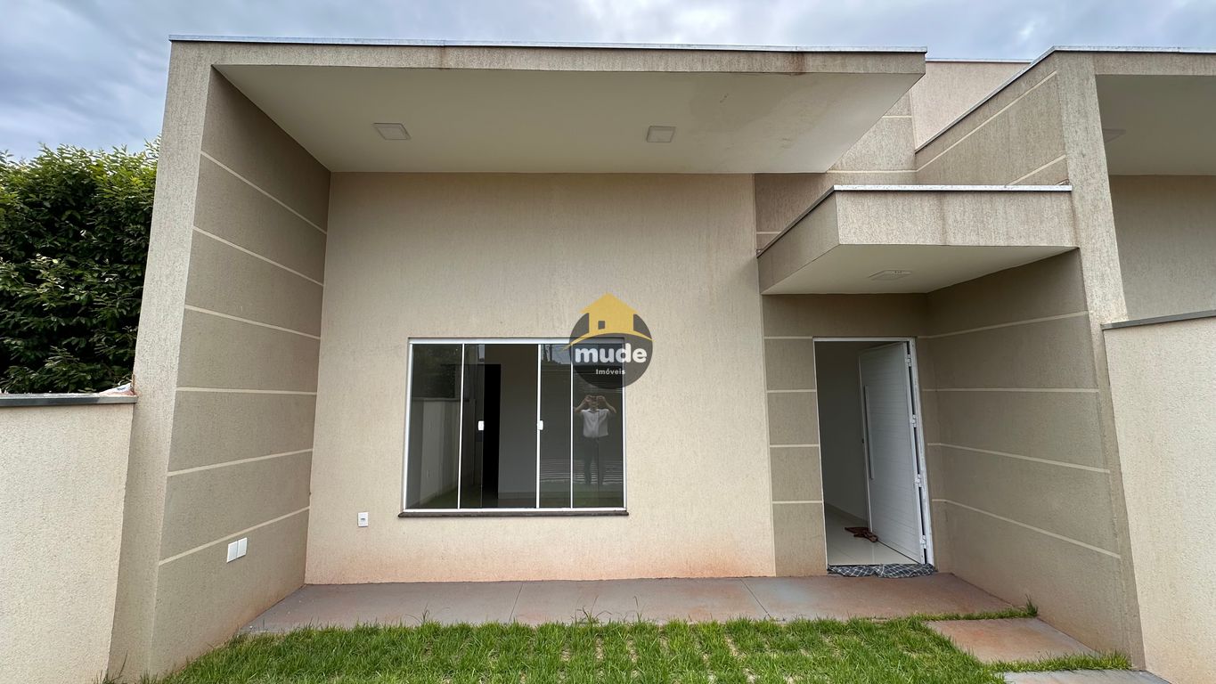 Casa com 3 quartos em Parque Alvorada — foto 2