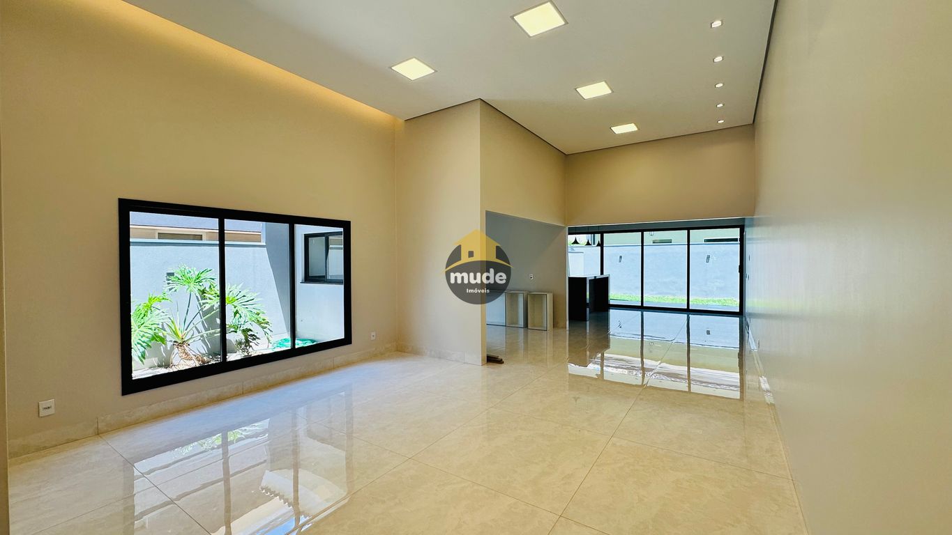 Casa com 4 quartos em Ecoville — foto 4