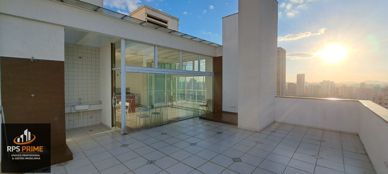 Cobertura, 3 quartos, 220 m² - Foto 9