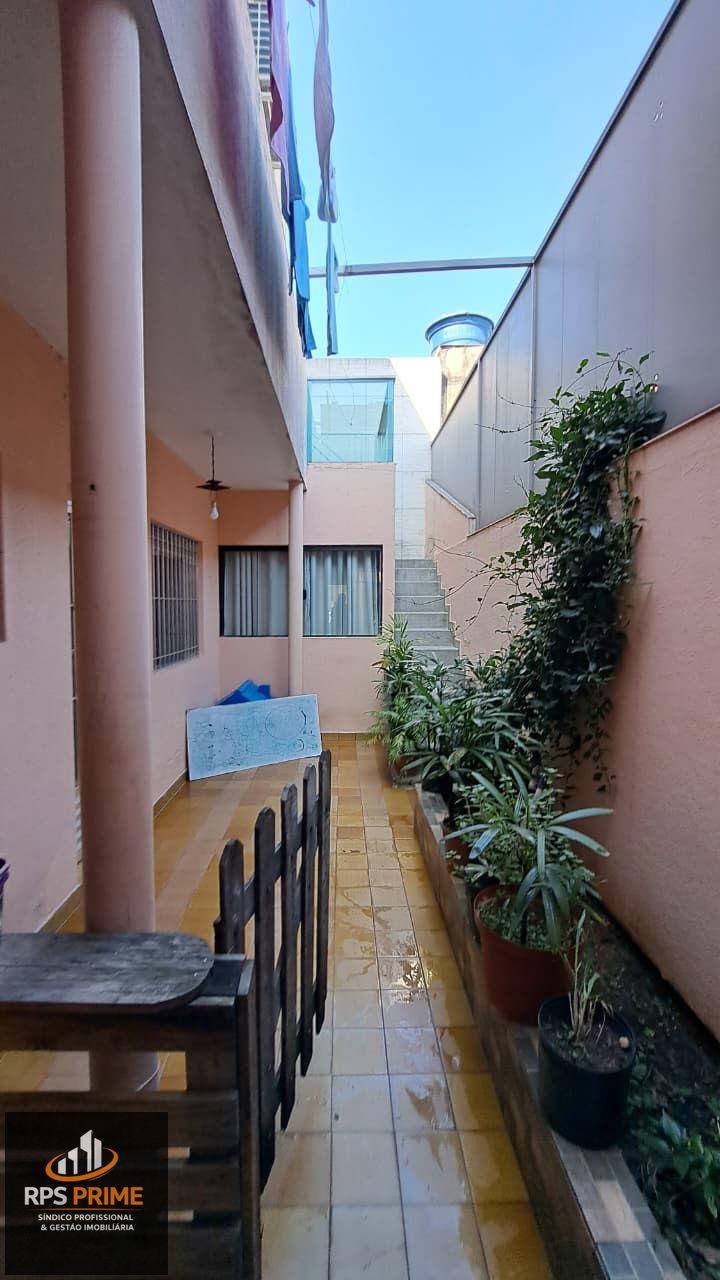 Casa, 7 quartos, 220 m² - Foto 47