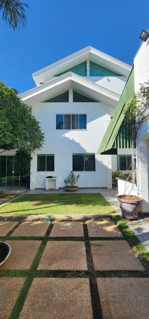 fundos da casa
