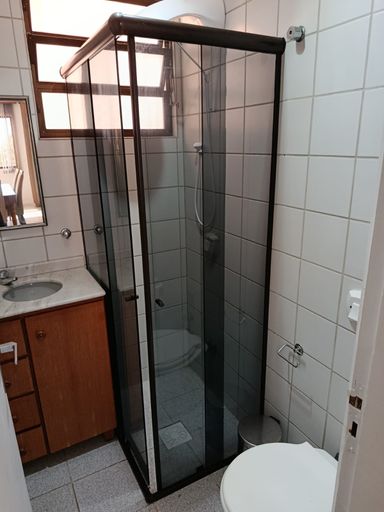 Banheiro compartilhado dos  quartos 1 e 2