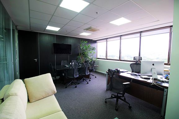 Laje Corporativa MOBILIADA na Faria Lima - Locação 242 m² - Escritório Plug&Play